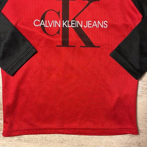 EUC Calvin Klein Red Dri Fit Hoodie Size 5 Years - Picture 3 of 5